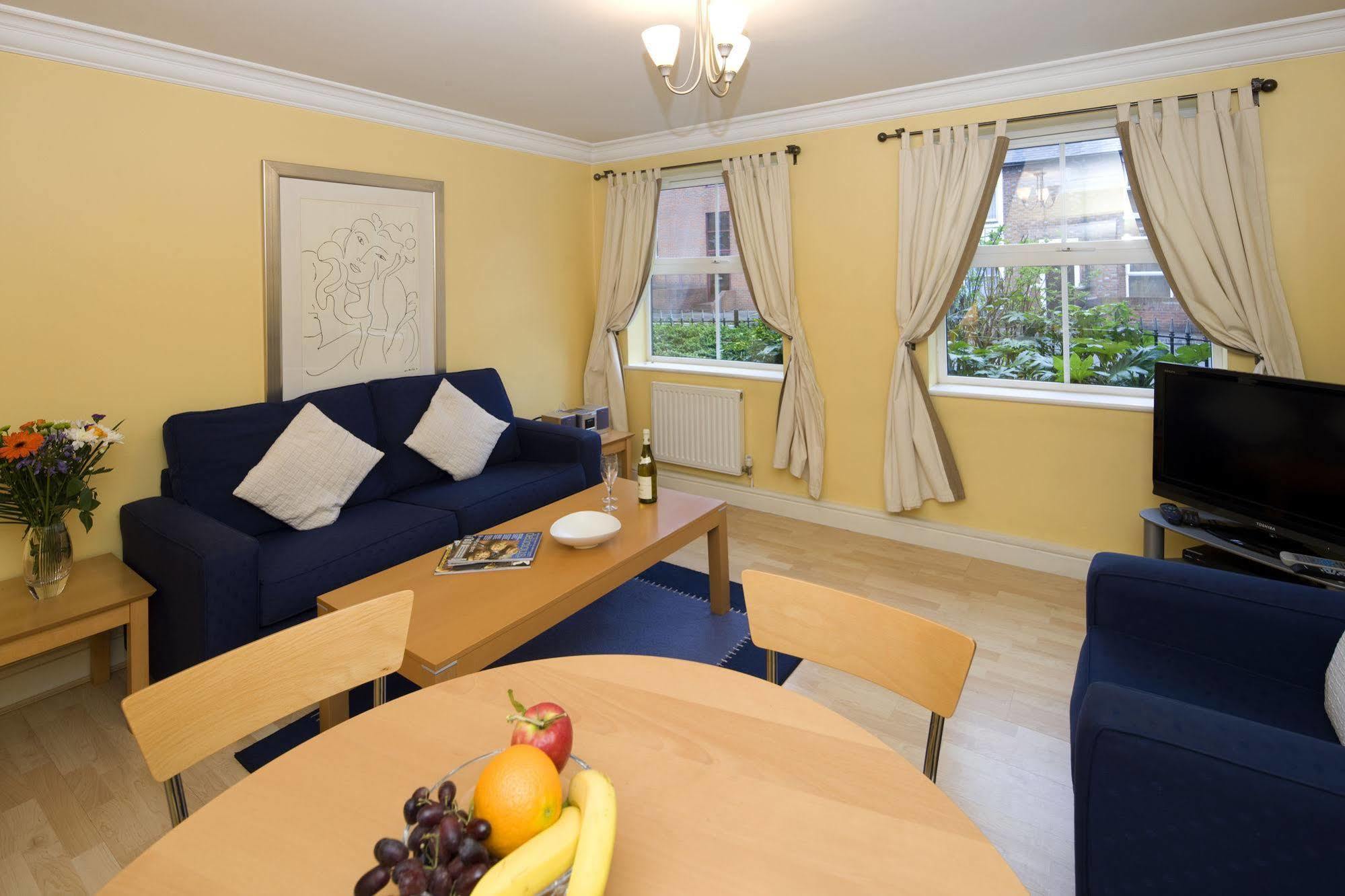 Stanshawe Court Aparthotel Reading Kültér fotó
