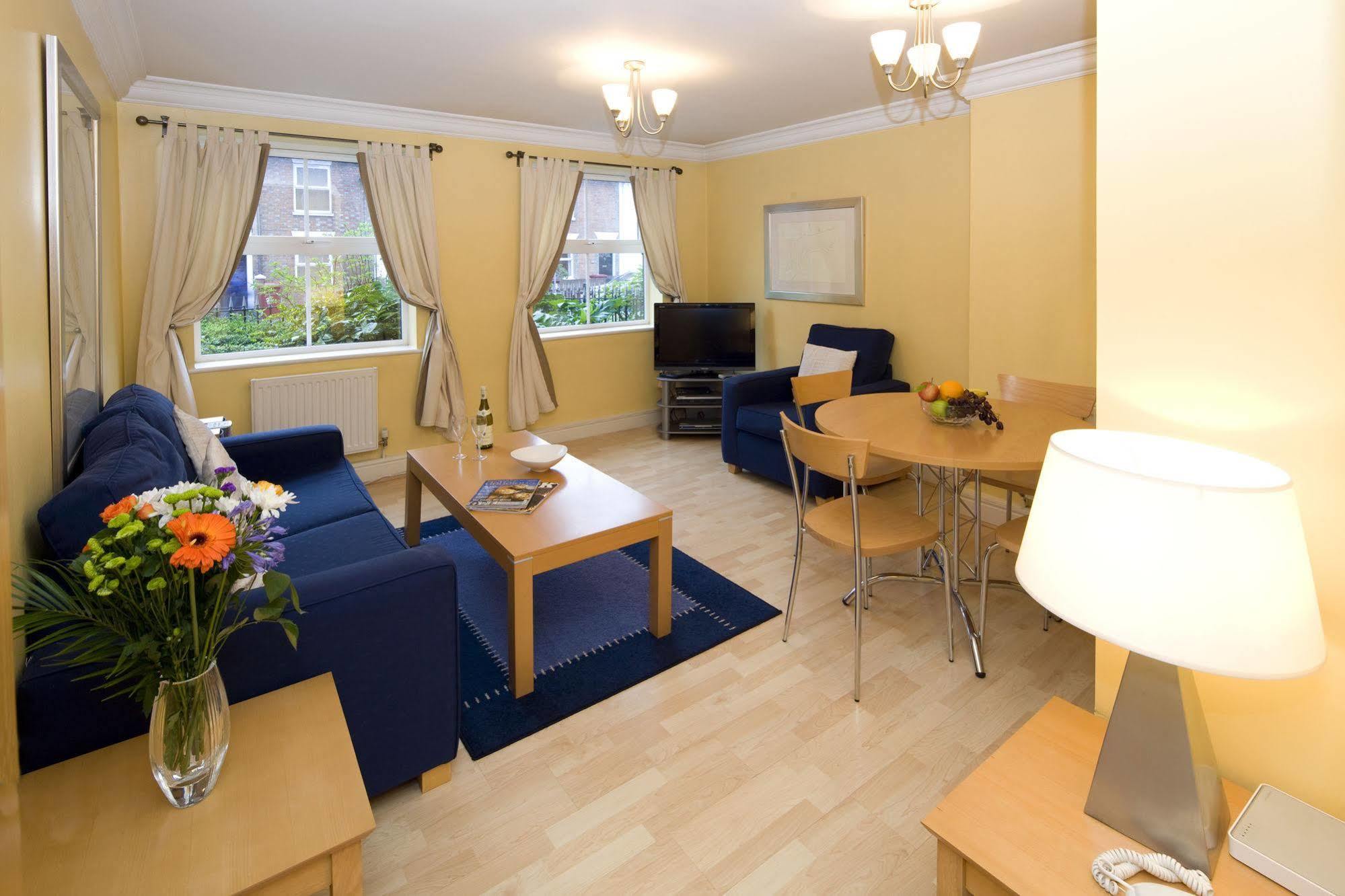 Stanshawe Court Aparthotel Reading Kültér fotó
