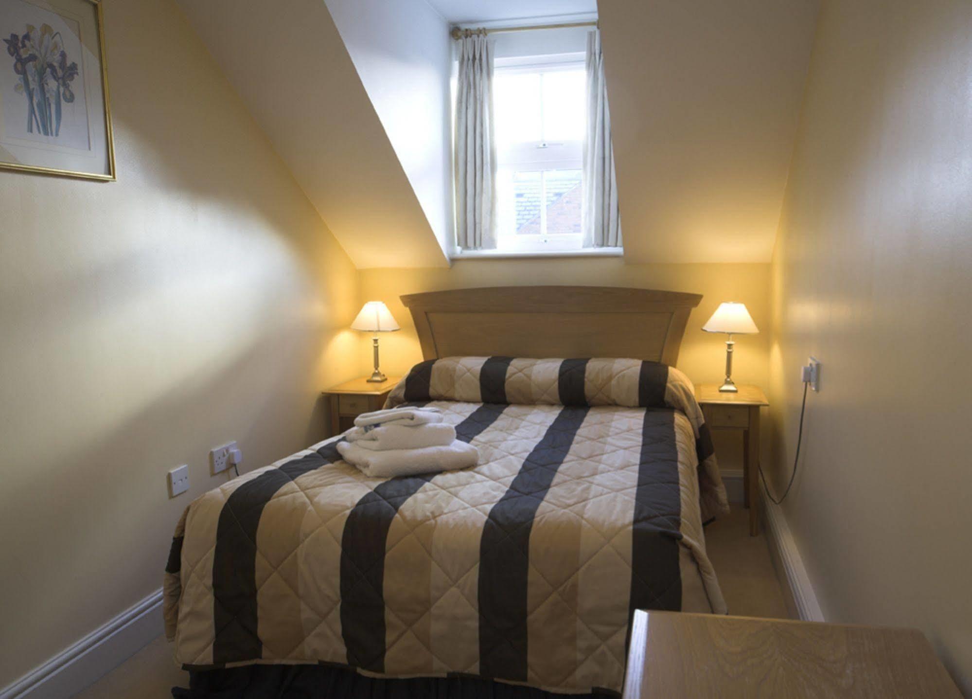 Stanshawe Court Aparthotel Reading Kültér fotó